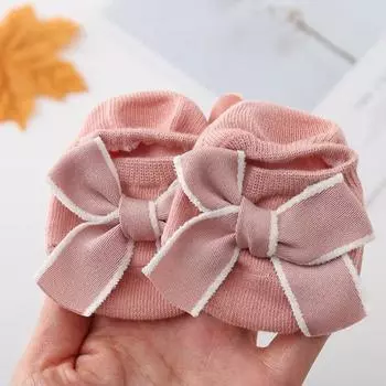 Милые детские носки с бантом, мягкие хлопковые короткие носки для новорожденных девочек с резиновой подошвой, нескользящие однотонные детские носки-тапочки для малышей S 0-1Years