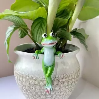 Милые фигурки лягушек, ползающих по цветку, обнимашки из смолы, подвесная скульптура лягушки, уличная статуэтка, украшения для цветочных горшков, украшения для патио