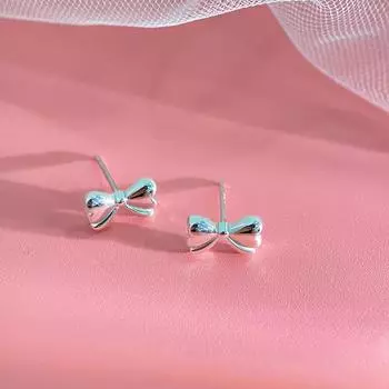 Милые и блестящие серьги-бантики для женщин Простые и универсальные серьги-сердечки для девочек