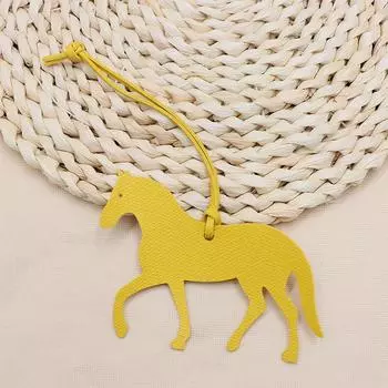 Милые кожаные подвески для сумок в виде лошадей, креативные узоры животных, женская сумка, подвеска для рюкзака, аксессуары, подарки жёлтый