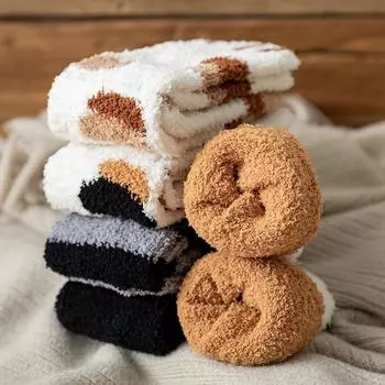 Милые носки для женщин Kawaii, утолщенные кашемировые носки средней длины, мягкие теплые носки для девочек, верхняя одежда, носки для пола as the picture
