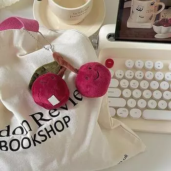 Милые плюшевые брелки с вишней, забавные выражения, автомобильные ключи, брелки в корейском стиле, брелок в виде куклы-фрукта, кулон на рюкзак onesize