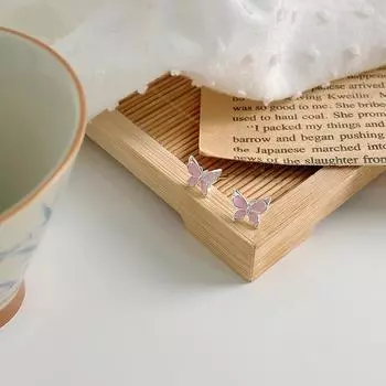 Милые серьги-бабочки для женщин с универсальным простым и нишевым темпераментом, легкие роскошные серьги высокого класса