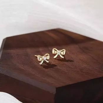 Милые серьги-бантики с бриллиантами для женщин с чистым и универсальным дизайном и свежими серьгами