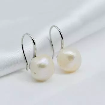 Милые серьги из стерлингового серебра для девочек, маленькие серьги с натуральным белым пресноводным жемчугом в стиле барокко, серьги с рыболовными крючками