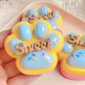 Милые трехцветные игрушки-лапки для кошек с буквами Tpr, игрушка для снятия стресса с медленным отскоком и декомпрессией, мягкая игрушка-непоседа 1pc