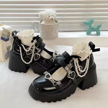 Милые туфли в стиле Лолиты с пряжкой в форме сердца, женские туфли из лакированной кожи на платформе, женские туфли Мэри Джейн с металлическими украшениями, туфли-лодочки на массивном каблуке 35