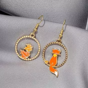 Милые зажимы для ушей с асимметричными серьгами с пирсингом, серьги, подвески, серьги-гвоздики из лисы Нью-Фокс и клена. оранжевый