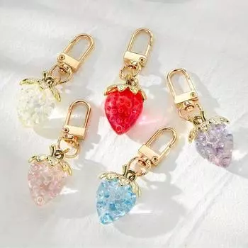 Милый брелок в виде клубники Kawaii Key Chains Украшение для рюкзака Подвески для девочек Кошелек Подарки Модные украшения красный