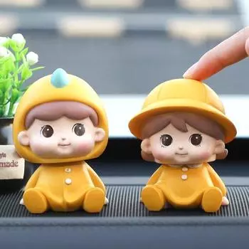 Милый и креативный подарок на День святого Валентина — пара автомобильных трясущихся головных украшений и украшений для центральной консоли автомобиля.