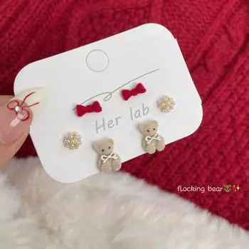 Милый и милый комплект флокированных серег с бантом и медведем, женские серебряные иглы, нежный темперамент, универсальные осенние и зимние красные серьги разноцветный