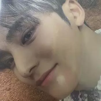 Min-kyu-jun Sells Vernon Photocard