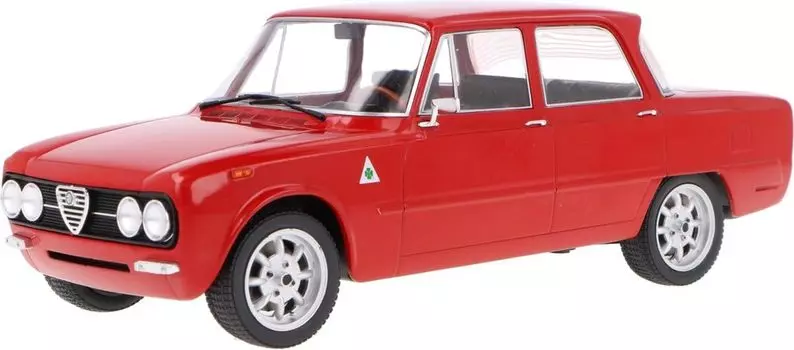 Мини-автомобиль MCG Alfa Romeo Giulia Alfa Romeo Giulia Nuova Super 1600 MCG18428 1/18 (красный)