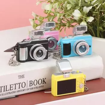 Мини цифровая камера Модель 1:12 кукольных камер со светодиодной вспышкой, брелок, декоративная игрушка чёрный