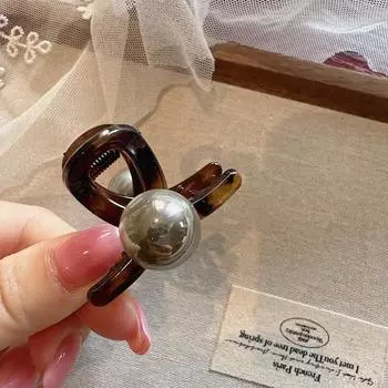 Mini Claw Clips, Trendy New Arrivals with Refined and Stylish Edge Clips for Half-Up Hairstyles and Shark Clips