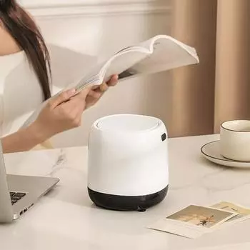 Мини-настольная мусорная корзина с выдвижной крышкой. Большое отверстие. Легко чистится. Небольшой размер. Скрытая сумка внутри мусорного бака. белый