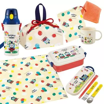 Мини-полотенце Skater входит в комплект из 7 предметов из коллекции «Друзья Томаса», антибактериальный квадратный ланч-бокс 450 мл, трио-салфетка для ланча со шнурком, пластиковый пакет для стаканчиков с водой