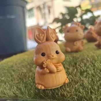 Мини-резьба по дереву, пасхальные украшения в виде кролика, статуэтка со знаком зодиака, милый кролик, украшение для офиса, рабочего стола, украшение автомобиля, подарок на вечеринку 1PC
