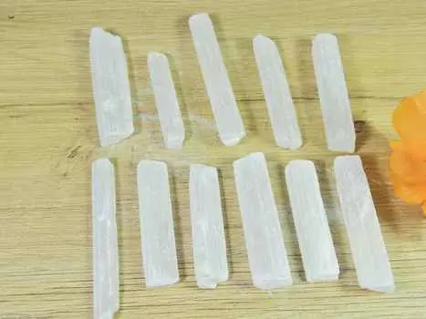 Мини селенитовый карандашный кристалл драгоценный камень россыпью 11 шт. лот 37-54 мм 250 карат. РQ-2863