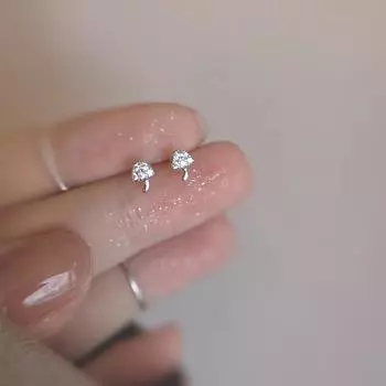 Мини-серьги-гвоздики в форме гриба женские легкие роскошные модные темпераментные циркониевые студенческие осень и зима