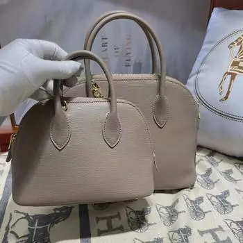 «Мини-сумка из козьей кожи 2023 года — небольшой квадратный дизайн для женщин»