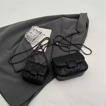 Mini Super Hot Exquisite Mini Niche Style Crossbody Bag Chain Small size Black