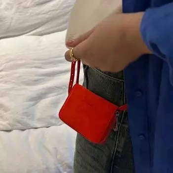 Миниатюрная разноцветная модная подвесная сумка Xiaofang в комплекте с небольшой сумкой для карт, поясной сумкой и сумкой через плечо красный