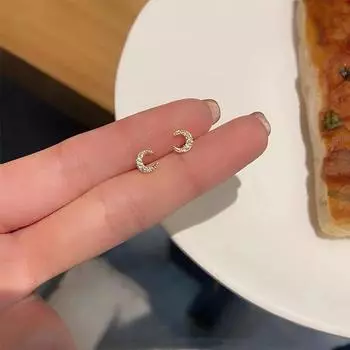 Миниатюрные серьги-гвоздики с бриллиантами и луной из стерлингового серебра 925 пробы в форме девичьего сердца, универсальные легкие роскошные серьги для женщин 925