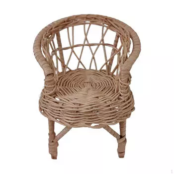 Миниатюрный стул из ротанга для декора кукольного домика 7cmx9cm