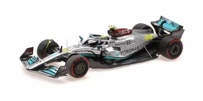 Minichamps Mercedes AMG Petronas F1 Team W13 E Performance 2022 F1 Гран-при Бразилии 2-е место Хэмилтон 1/43 #44 L.