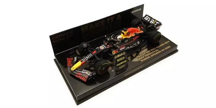 Minichamps Oracle RB18 Verstappen Japan GP2022 Winner Pit Board Tsuki Готовый продукт 1/43