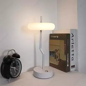 Minimalist LED Exquisite Geometric Art Desk Lamp USB Charging Warm Light Bar Bedroom Study Desktop Decorative Lighting Fixtures Warm light&3 W чёрный