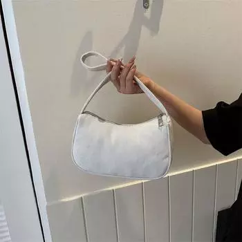 Минималистичная вельветовая сумка-хобо