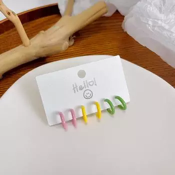 Минималистичные серьги C-образной формы карамельного цвета, идеальные для лета! Набор из 3 каффов для ушей, окрашенных распылением Сладкий и свежий лес