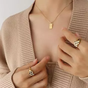 Минималистичный изысканный квадратный кулон «Холодный ветер» с цепочкой из змеиной кости, ожерелье из титановой стали с покрытием из настоящего золота 18 карат