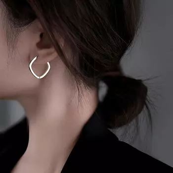 Miss Z Square Simple Bracelet Stylish Female 925 Silver Needle [925 silver needle] Square ear buckle a pair
