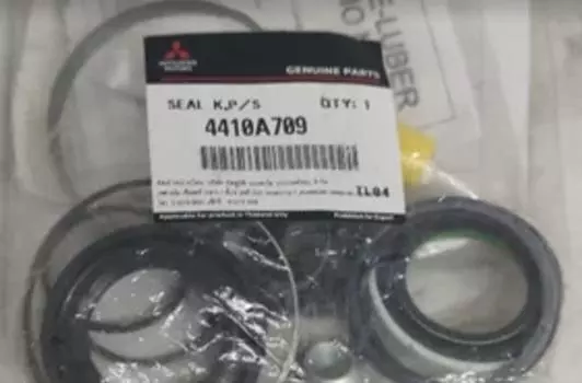 MITSUBISHI Genuine Pajero Sport 2007-2015 Seal Kit P/S Gear 4410A709