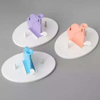 Многоцелевой нитевдеватель в форме дымоходного отверстия 1 шт. В комплект входит специальная игла фиолетовый