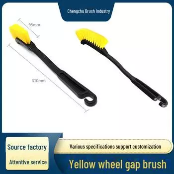 Многофункциональная щетка для чистки автомобильных зазоров и шин