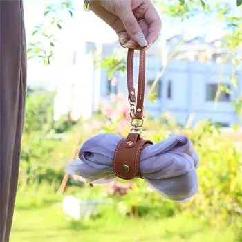 Многофункциональный кожаный брелок-зажим для замены, зажим для шапки, перчаток, шарфа, сумки One Size чёрный