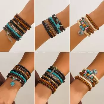 Многослойный браслет в этническом стиле с неровными деревянными бусинами и металлической бирюзой
