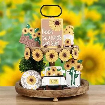 Многоуровневый декор подносов. Деревянные предметы. Счастливые знаки подноса для весенних домашних деревенских кухонных украшений.