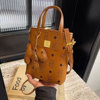 Mobile Phone Bag Female Crossbody 2025 New Arrival Fashion Minority Design Ladies Portable Bucket Small Bag for Packing Mobile Phone Brown