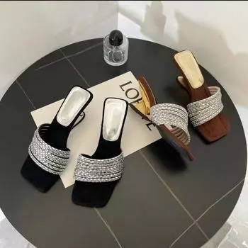 Мода 2024 года, хрустальные ремни, туфли для женщин, летние тонкие высокие каблуки, черные женские тапочки, сексуальные роскошные сандалии с квадратным носком для вечеринок 34 чёрный