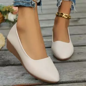 Мода 2024 года. Модная женская обувь. Плоские туфли. Высококачественные женские балетки с острым носком. Осенняя обувь на танкетке. Повседневная обувь. Размеры плюс 36-41. 36 бежевый