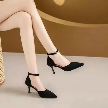 Мода 2024 года Новые босоножки Baotou для девочек с острым носком, тонким каблуком, высоким каблуком, универсальной пряжкой в одну линию, полыми одинарными туфлями 35 чёрный