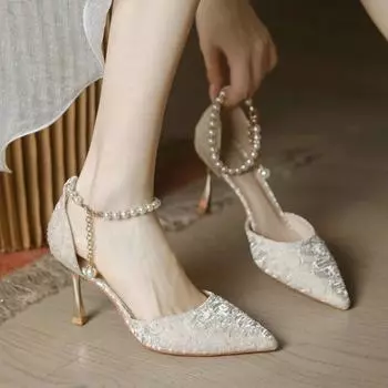 мода 2024 года, новые модные туфли на высоком каблуке с жемчужным ремешком, женские туфли-лодочки на шпильке с острым носком 35 чёрный