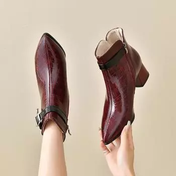 Мода 2024 года. Новые модные женские ботильоны на высоком каблуке с острым носком. Удобные и элегантные винтажные ботинки. Простая женская обувь. 35 чёрный