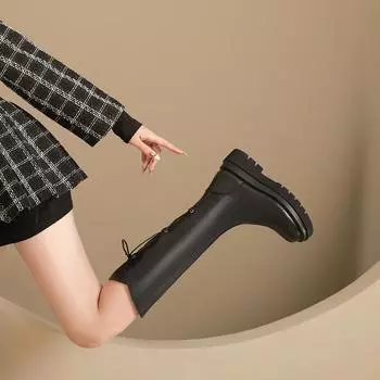 Мода 2024 года. Новые модные женские сапоги до колена. Осенне-зимние лакированные женские повседневные ботинки на шнуровке и среднем каблуке из лакированной кожи. 35 бежевый