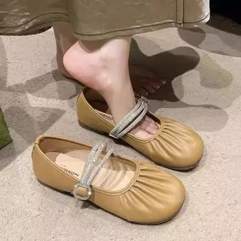 Мода 2024 года, новые однотонные весенние и осенние женские туфли, удобные туфли на плоской подошве, с круглым носком, украшенные стразами, плиссированные женские туфли 35 серебряный